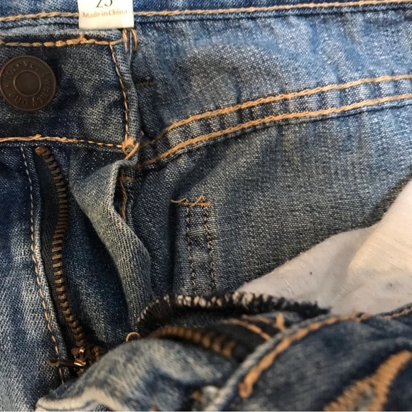 ▪️forever twenty one Distressed Jeans - Picture 3 of 8